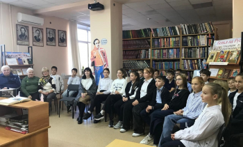 2024 г. Литературно-патриотический час «Белые журавли – птицы памяти»